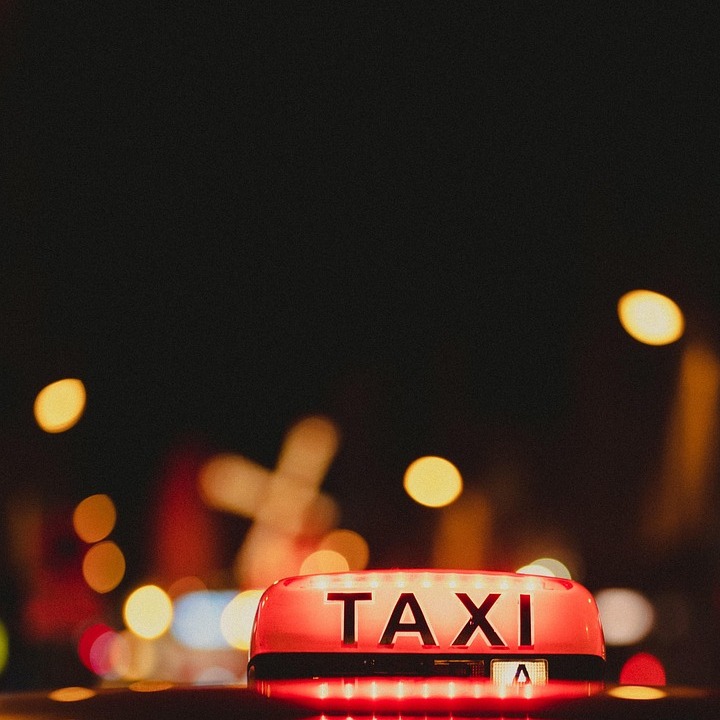 taxi city night